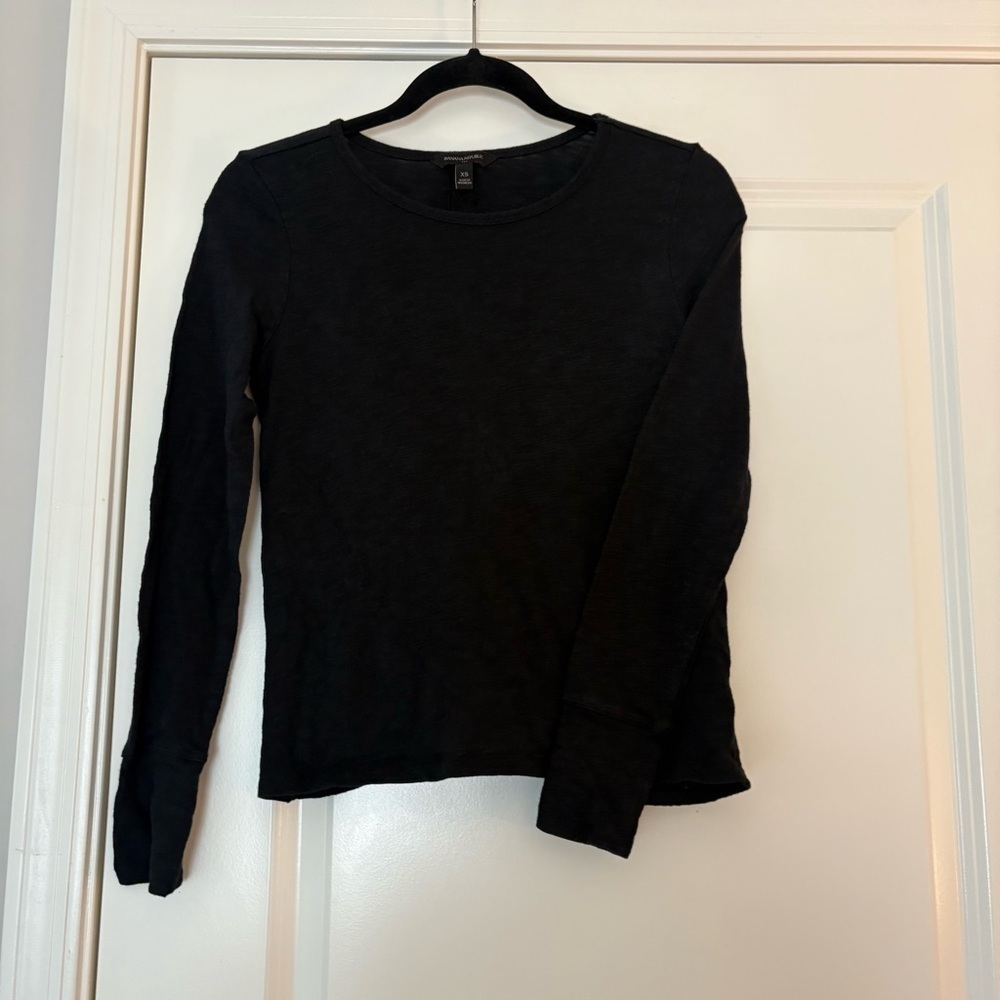 Banana Republic Women’s Black Opened Back Long Sleeve Tee